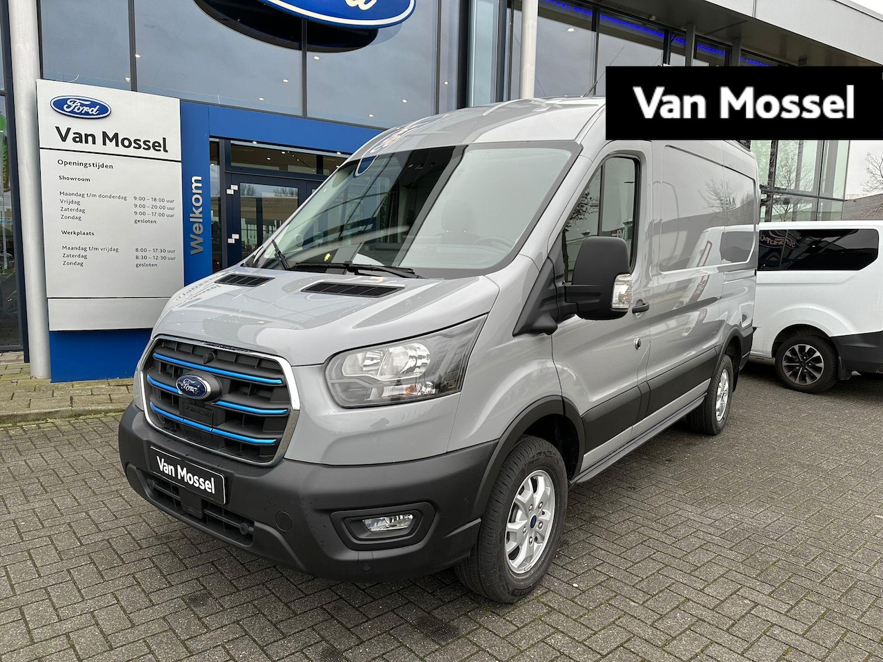 Ford E-Transit - 350 L2H2 Trend 68 kWh €7500 Korting! | Dodehoekdetectie | Adaptive Cruise control | 16'' L - AutoWereld.nl