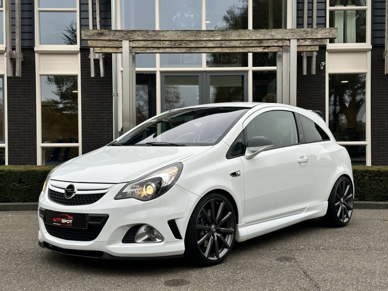 Opel Corsa - 1.6 Turbo OPC Nürburgring Edition - AutoWereld.nl