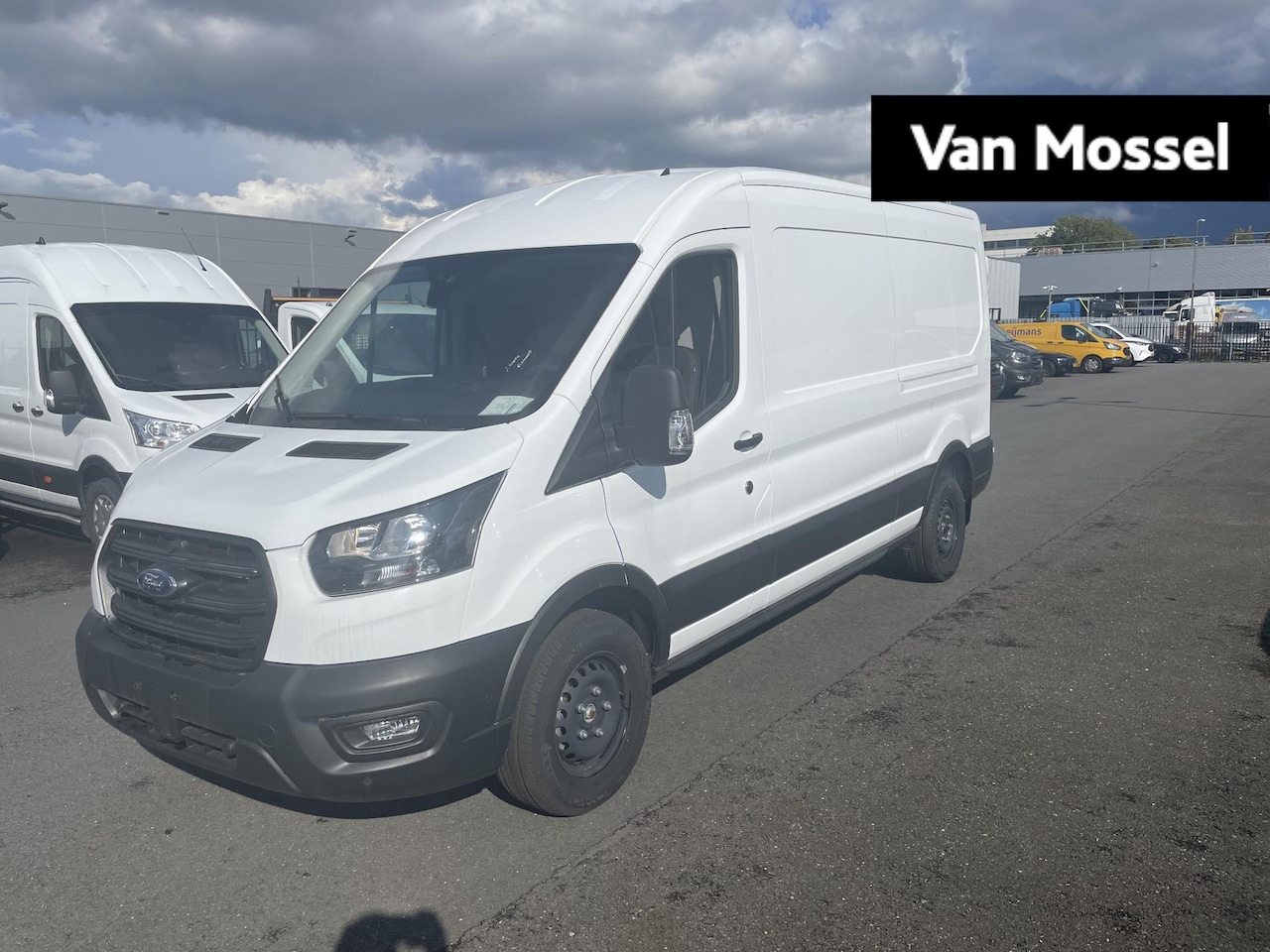 Ford Transit - 350 2.0 TDCI L3H2 Trend | NIEUW UIT VOORRAAD | Trekhaak | LED laadruimte | 13p Trekhaak | - AutoWereld.nl