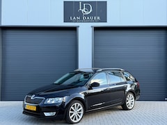 Skoda Octavia Combi - 1.2 TSI Greentech Ambition Businessline / Trekhaak / 19 Inch