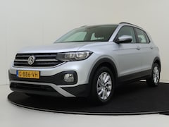 Volkswagen T-Cross - 1.0 TSI Life | Dodehoek detectie | Navigatie | Parkeersensoren | CarPlay | Elektrisch inkl