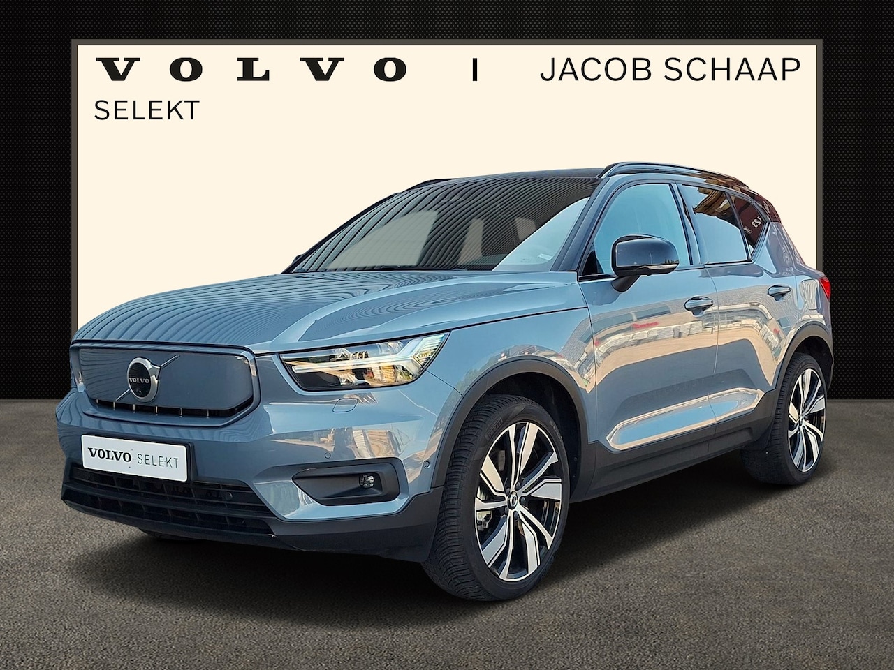 Volvo XC40 - Recharge Pro / 360 Camera / LMV 20'' / Premium Audio H&K / Panoramadak / - AutoWereld.nl