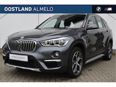 BMW X1 - sDrive20i High Executive xLine Automaat / Panoramadak / Sportstoelen / LED / Head-Up / Par