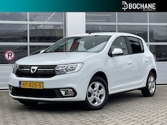 Dacia Sandero - 0.9 TCe 90 Laureate | Navigatie | Trekhaak | Lichtmetalen velgen 15"