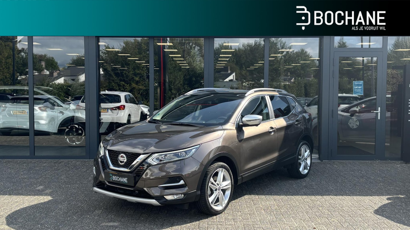 Nissan Qashqai - 1.3 DIG-T 140 N-Motion | Trekhaak | Panoramadak | 19 inch - AutoWereld.nl