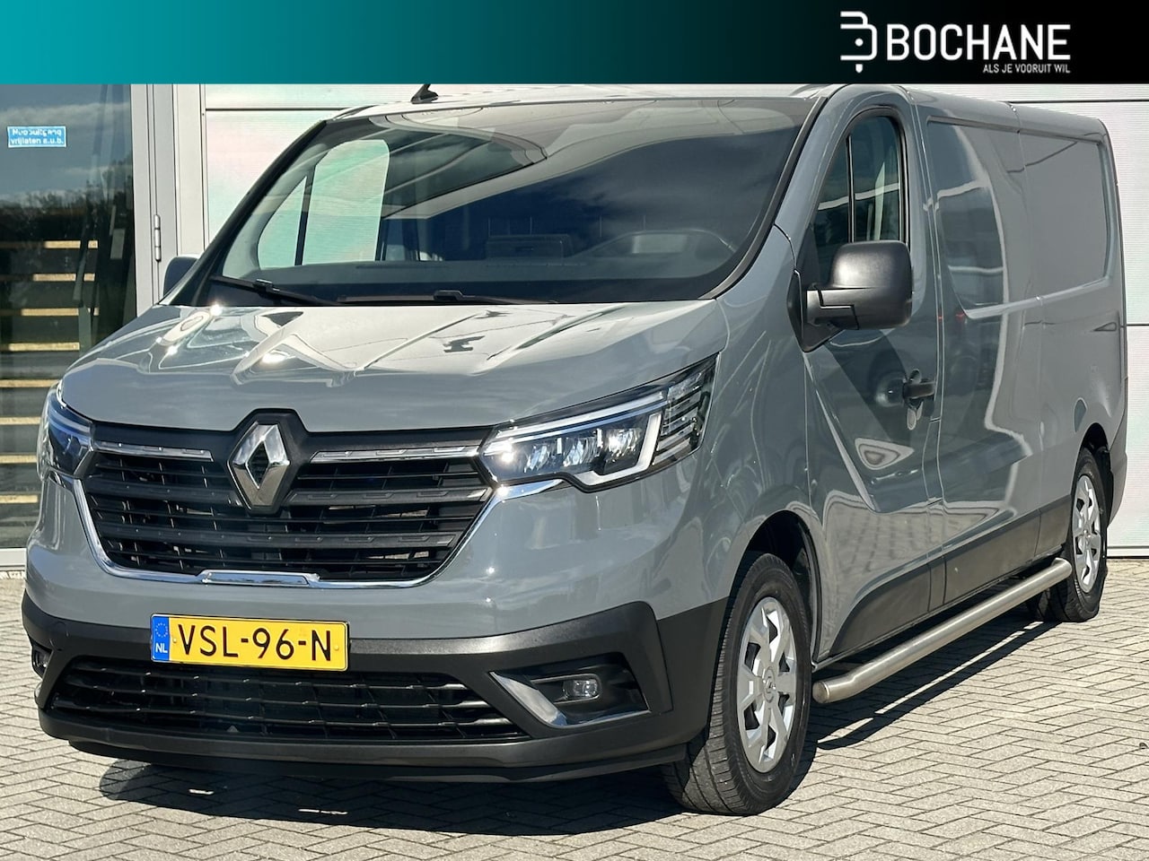 Renault Trafic - 2.0 dCi 130 T30 L2H1 Work Edition | AIRCO | CRUISE CONTROL | SIDEBARS | TREKHAAK | NAVIGAT - AutoWereld.nl