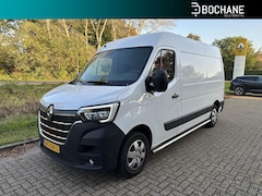 Renault Master - T35 2.3 dCi 135 L2H2 Work Edition | NL-auto | Navi | Airco | Cruise | Trekhaak | PDC + Cam