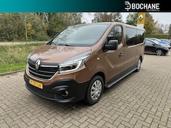 Renault Trafic Passenger - 2.0 dCi 120 Grand Zen | 9 persoons | Navi | Airco | Cruise | Sidebars | Trekhaak | Sidebar