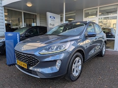 Ford Kuga - 1.5 EcoBoost 150pk Titanium Navi Winter pack Michelin Cross Climat All Season banden