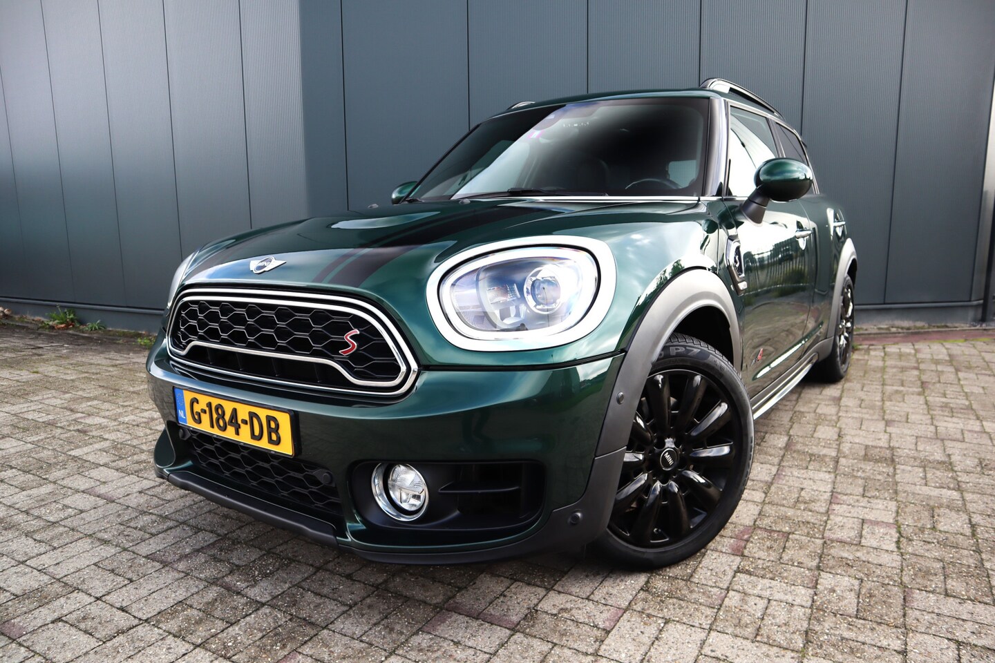 MINI Countryman - Mini 2.0 Cooper S ALL4 Chili WORKS Automaat Panoramadak Leder  Afneembare Trekhaak Etc. Et - AutoWereld.nl