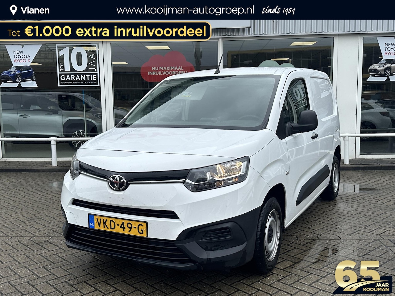 Toyota ProAce City - 1.5 D-4D Cool Comfort met Navigatie - AutoWereld.nl