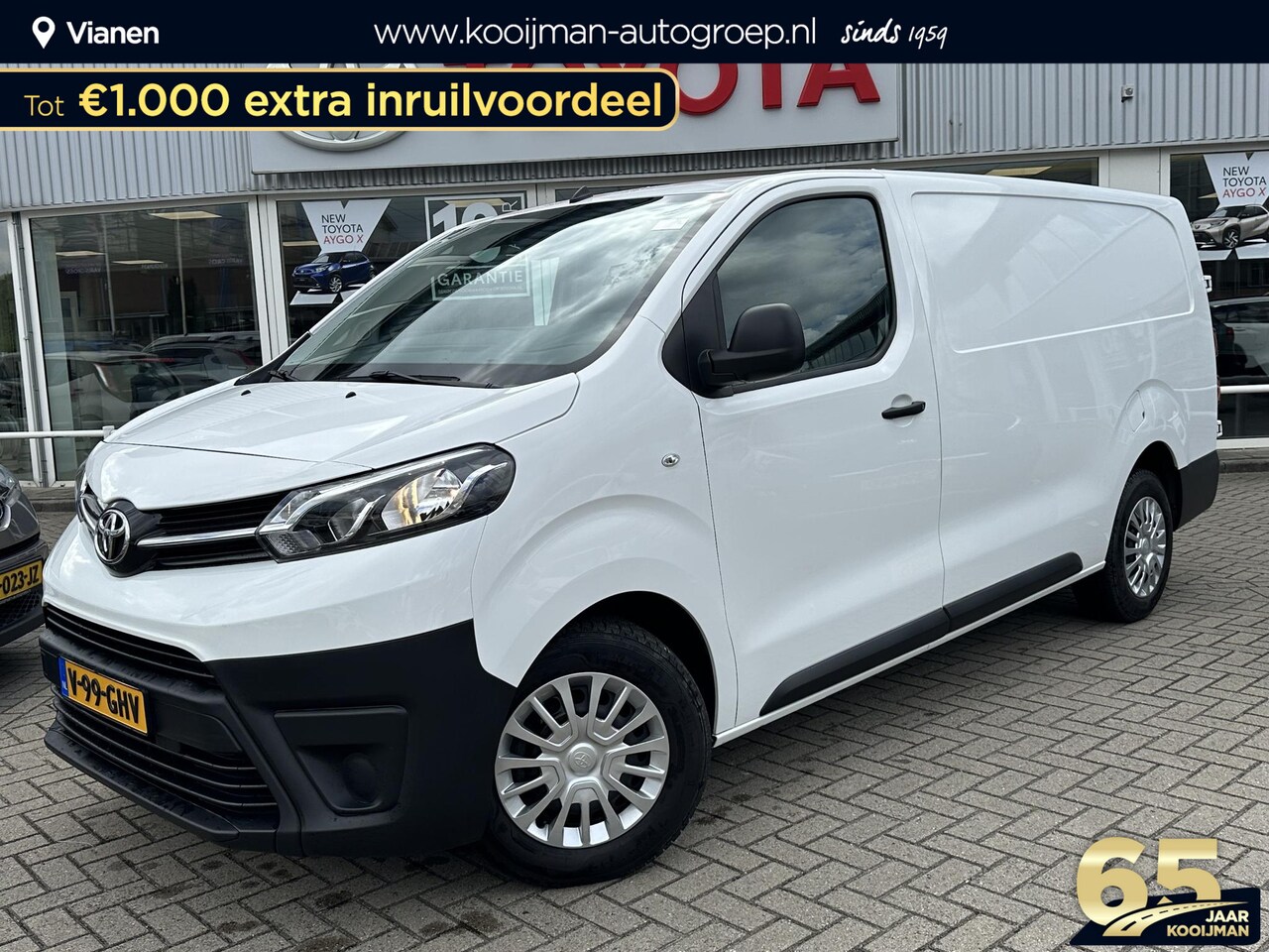 Toyota PROACE Long Worker - 2.0 D-4D Live Parkeersensoren achter , DAB , Cruise control , Bluethooth - AutoWereld.nl