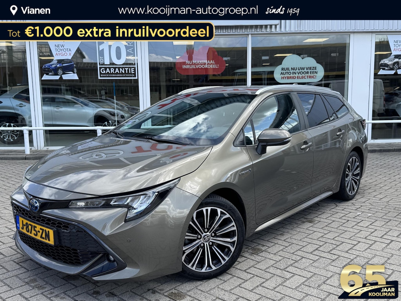 Toyota Corolla Touring Sports - 1.8 Hybrid Business Plus Trekhaak, Parkeensensoren voor-achter, 17 inch LMV, Stoelverwarmi - AutoWereld.nl