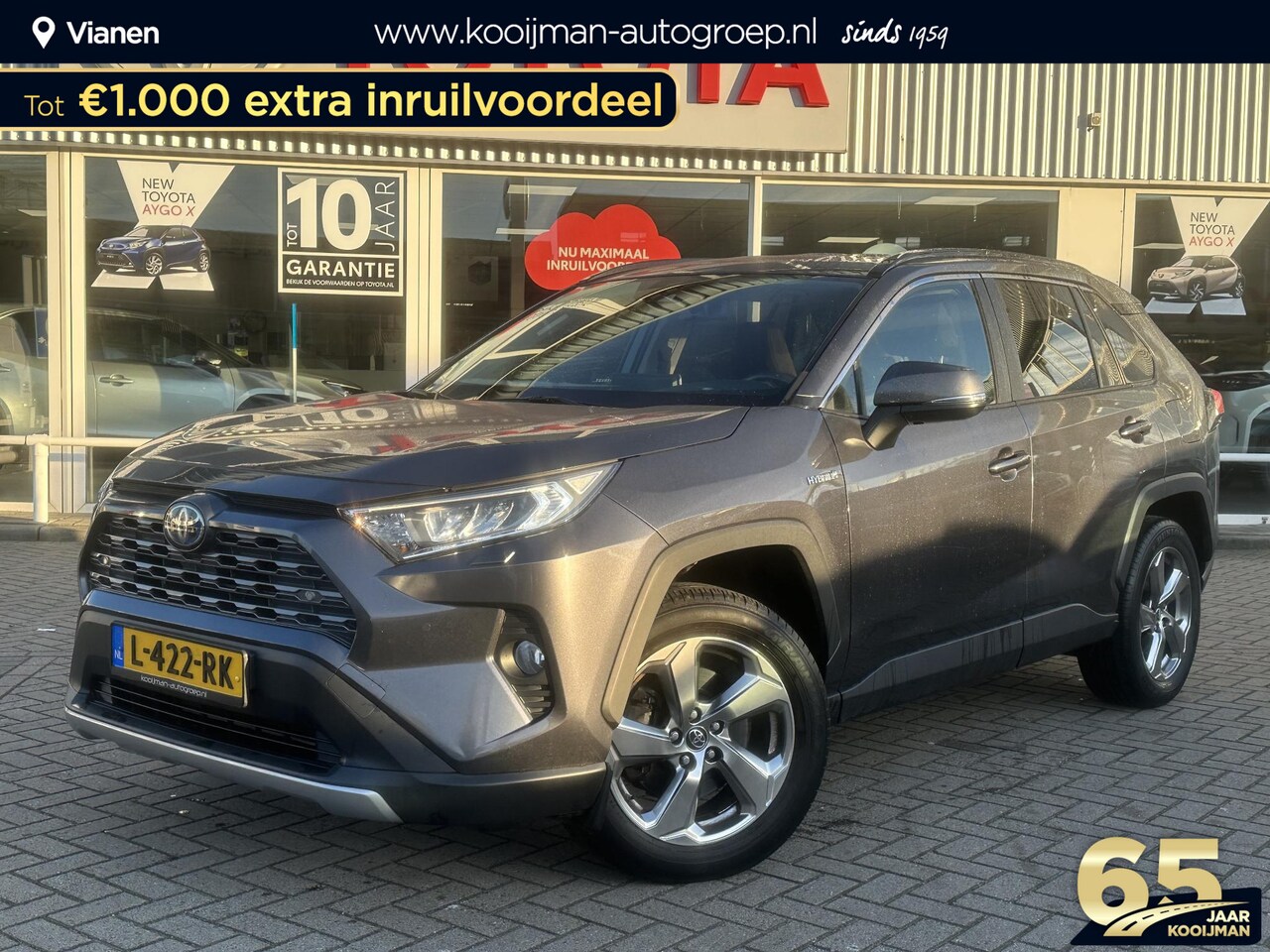 Toyota RAV4 - 2.5 Hybrid First Edition 2WD Automaat - AutoWereld.nl