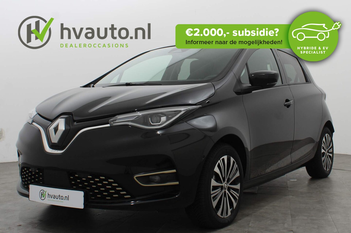 Renault Zoe - R135 ICONIC EV50 ACCUKOOP CCS | Navi | Half leer | Winterpakket - AutoWereld.nl