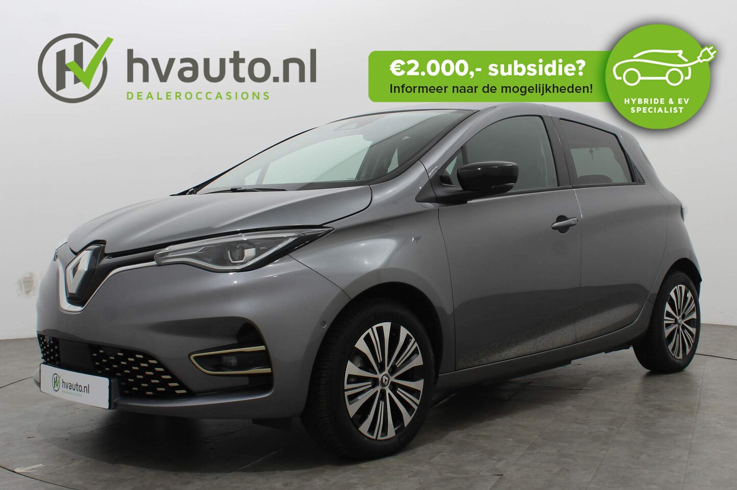 Renault Zoe - R135 ICONIC EV50 ACCUKOOP CCS | Navi | Half leer | Winterpakket - AutoWereld.nl