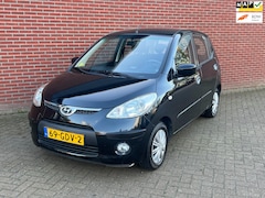 Hyundai i10 - 1.1 Active Cool NAP / Airco / Trekhaak / Leuke auto