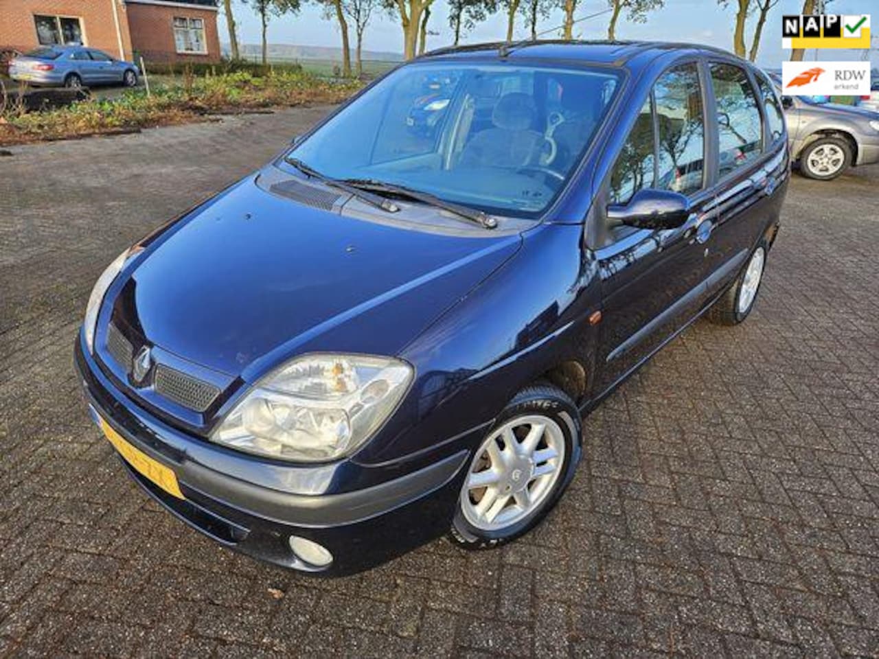 Renault Scénic - 2.0-16V RXI. 2001. Climate/Trekhaak. APK 05-2025 Inruilkoopje! - AutoWereld.nl