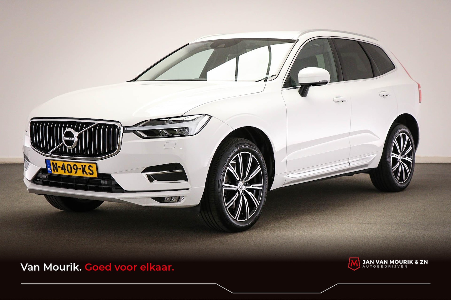 Volvo XC60 - 2.0 B5 Inscription LEDER | STANDKACHEL | ACC | APPLE | TREKHAAK | 19" | DEALER ONDERHOUDEN - AutoWereld.nl