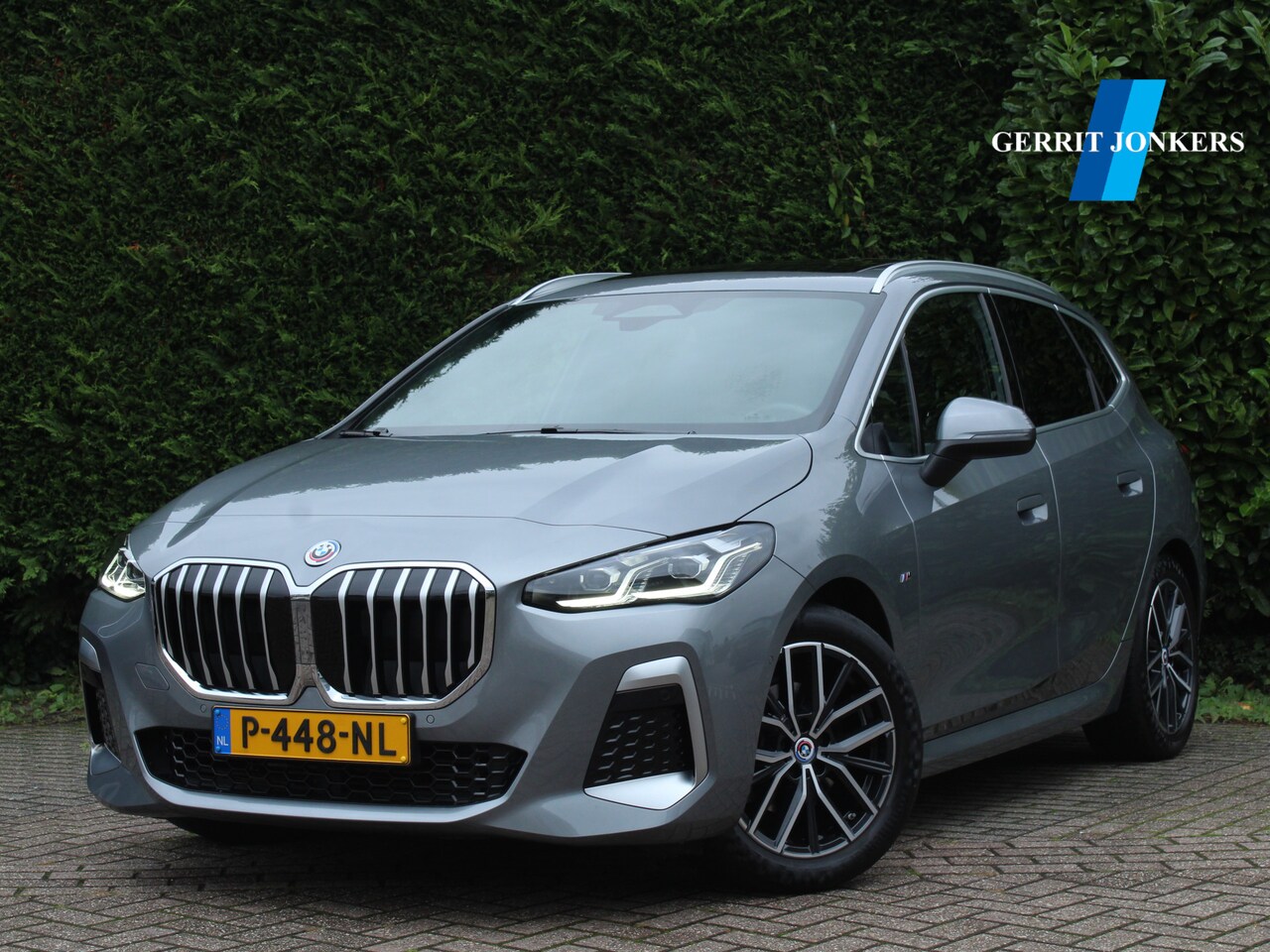 BMW 2-serie Active Tourer - 220i M Sport | Panoramadak | Trekhaak elektrisch | Onderhoudscontract - AutoWereld.nl