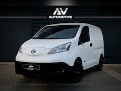 Nissan e-NV200 - 24 kWh | Airco | Camera | Stuur- en stoelverwarming | Trekhaak | Bluetooth | Nieuwe APK |