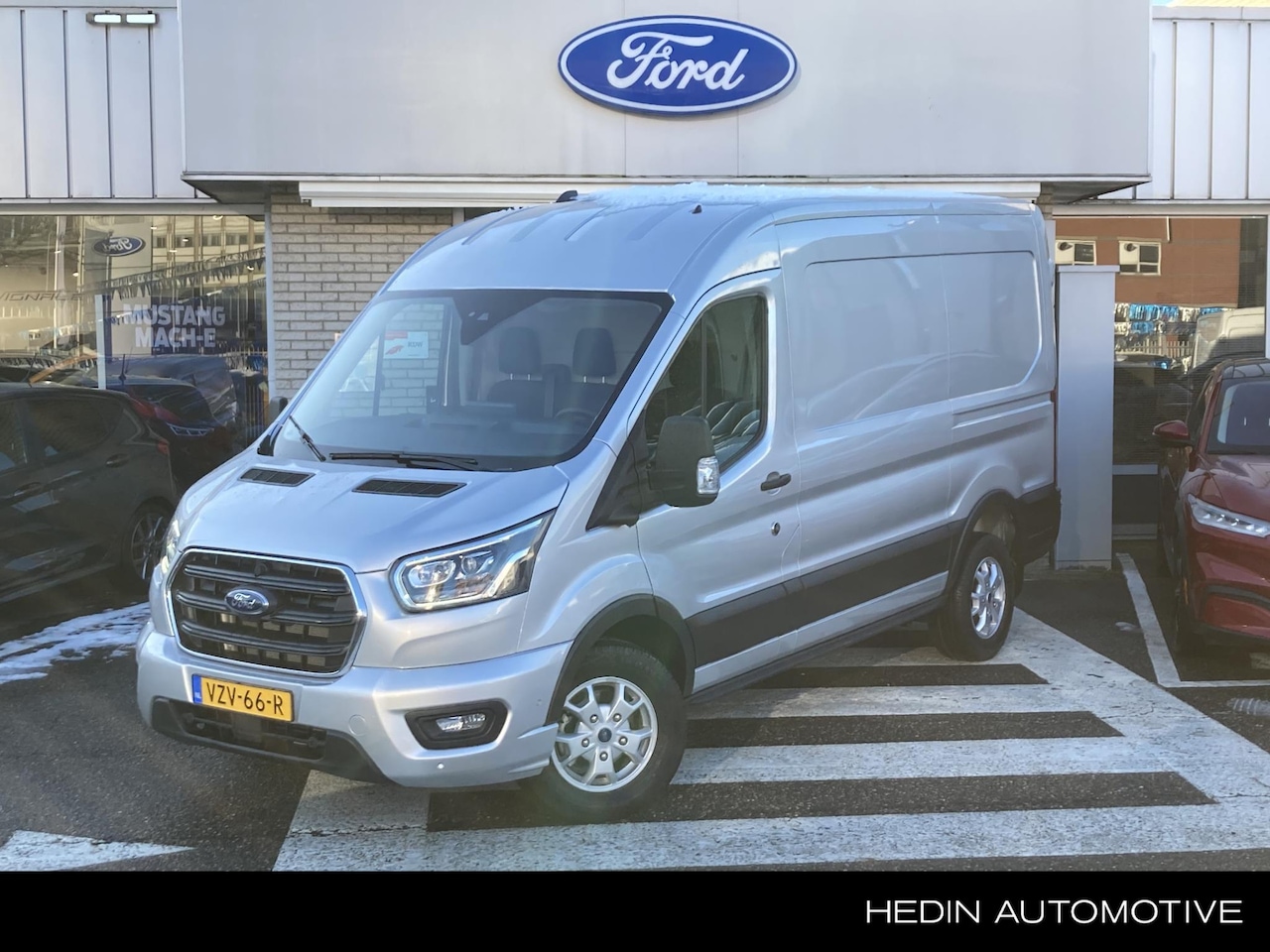 Ford Transit - 350 2.0 TDCI L2H2 Limited AUTOMAAT 170PK | DIRECT BESCHIKBAAR!! - AutoWereld.nl