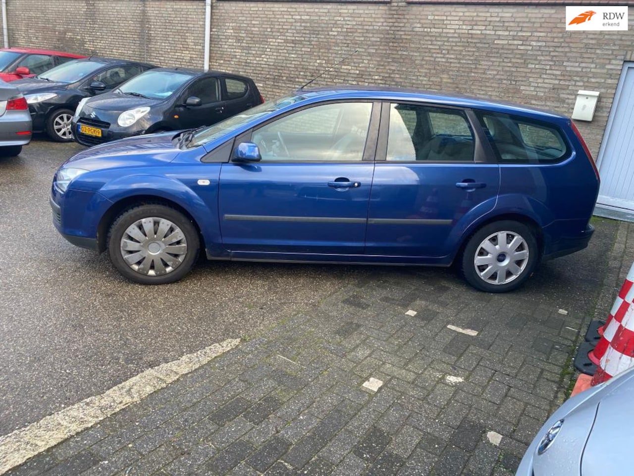 Ford Focus Wagon - 1.6-16V Trend 1.6-16V Trend - AutoWereld.nl