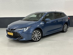 Toyota Corolla Touring Sports - 1.8 Hybrid Dynamic ACC | Stoelverwarming | Dodenhoek assist | Stoelverwarming | Navigatie