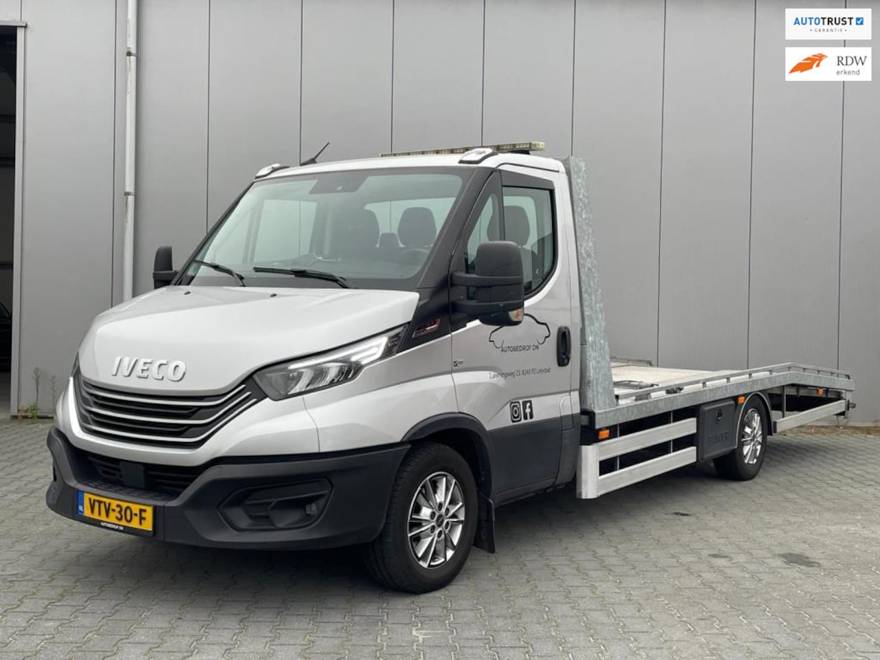 Iveco Daily - 35S21H 3.0 410 210PK Automaat / Navi / CarPlay / LED / LM - AutoWereld.nl