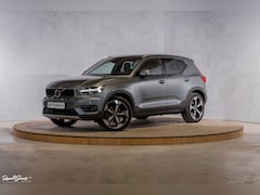 Volvo XC40 - 2.0 T4 Momentum