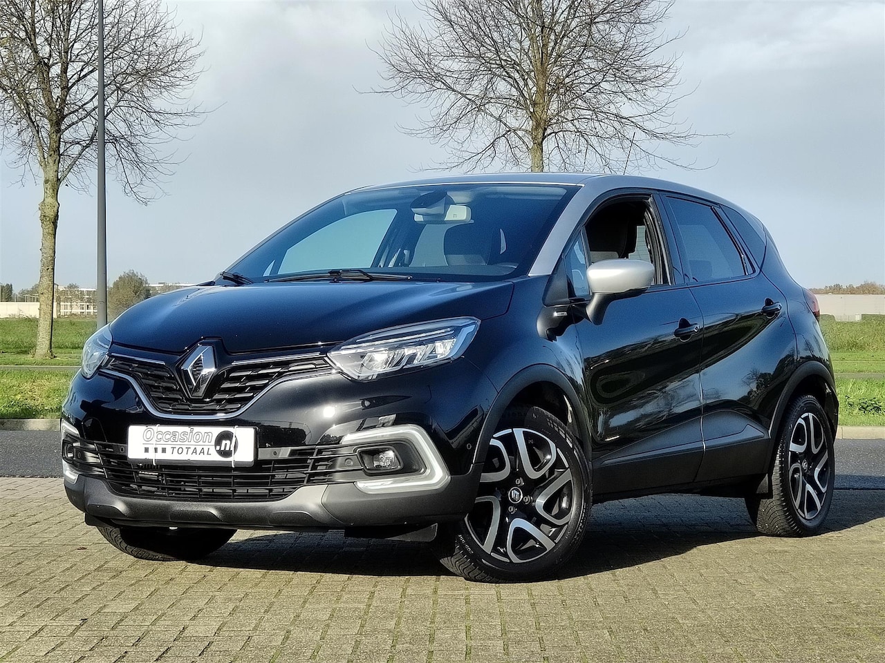 Renault Captur - 1.2 TCe Bose | Automaat | Camera | Full LED | Climate | Keyless - AutoWereld.nl