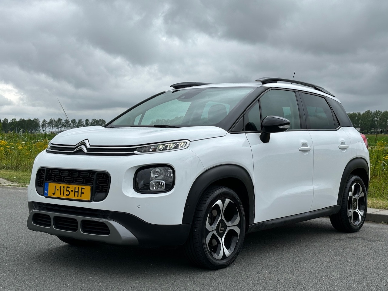 Citroën C3 Aircross - SHINE | 110 PK | NAVIGATIE | CAMERA | KEYLESS | HIFI-SYSTEEM | - AutoWereld.nl