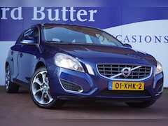 Volvo V60 - 1.6 T3 Ocean Race+Navi+Vol-Leder+Bluetooth = All-Seasons+Nieuwe apk= RIJKLAAR