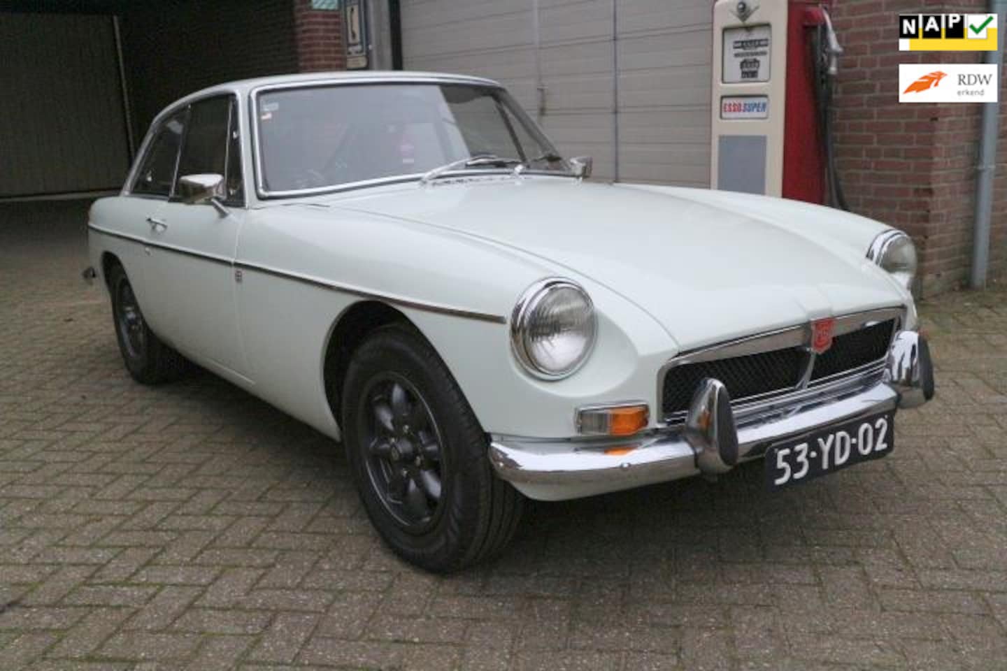 MG B type - GT UNIEKE HARDE EN NETTE AUTO overdrive - AutoWereld.nl