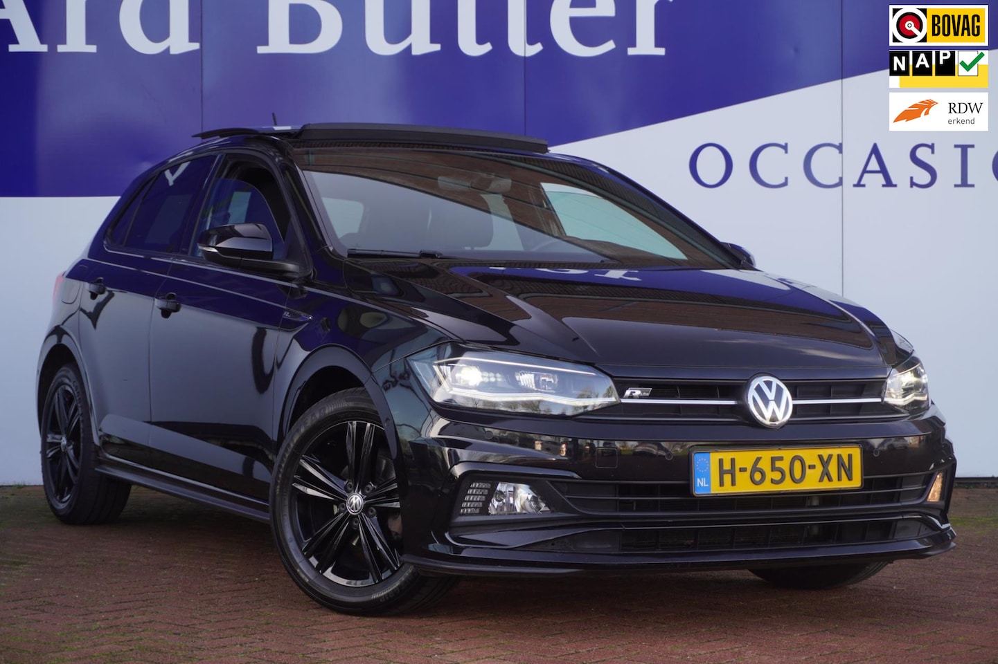 Volkswagen Polo - 1.0 TSI Highline Business 3X R-Line / Vitrual / LED / Pano-dak / Navigatie / Alcantara / = - AutoWereld.nl