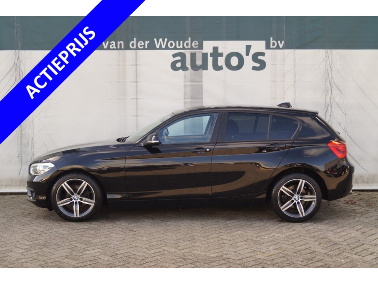 BMW 1-serie - 116i High Executive -LEER-ECC-LED-PDC-NAVI- - AutoWereld.nl