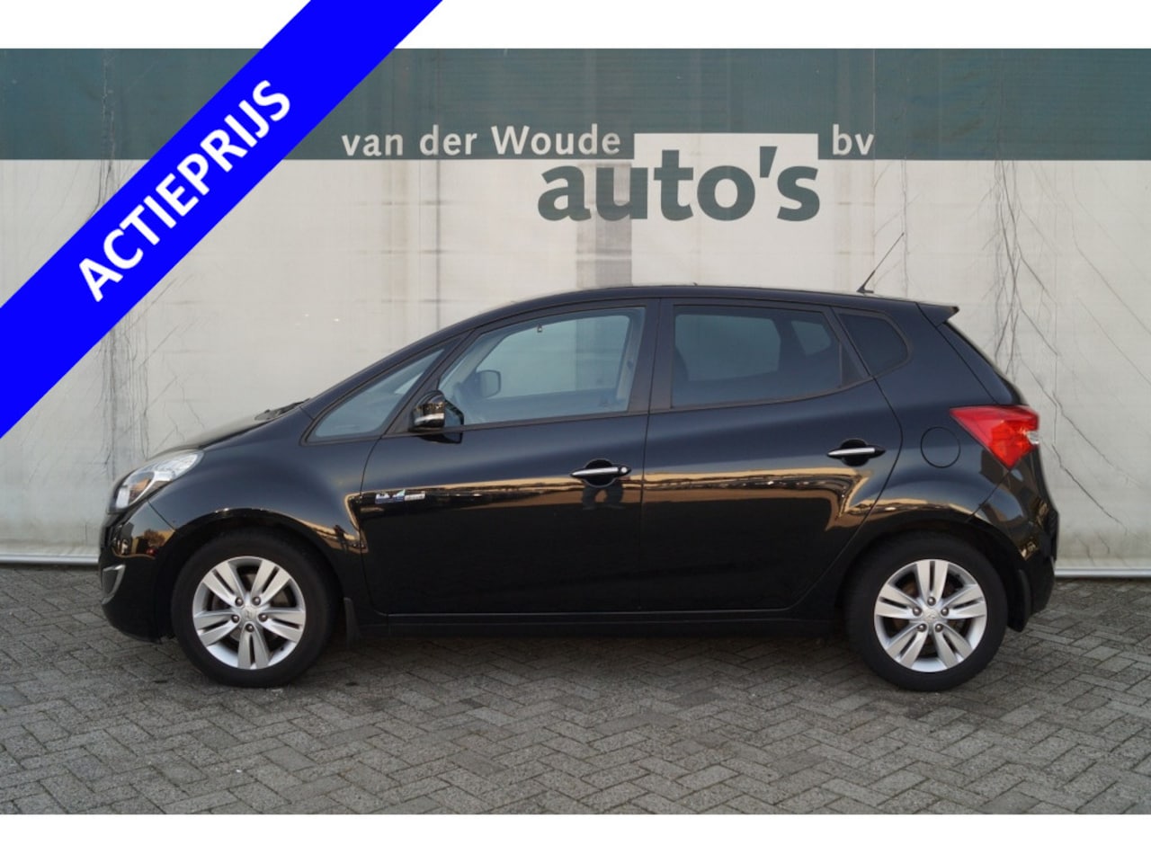 Hyundai ix20 - 1.6i 125pk i-Catcher -LEER-PANO-ECC-NAVI-CAM- - AutoWereld.nl