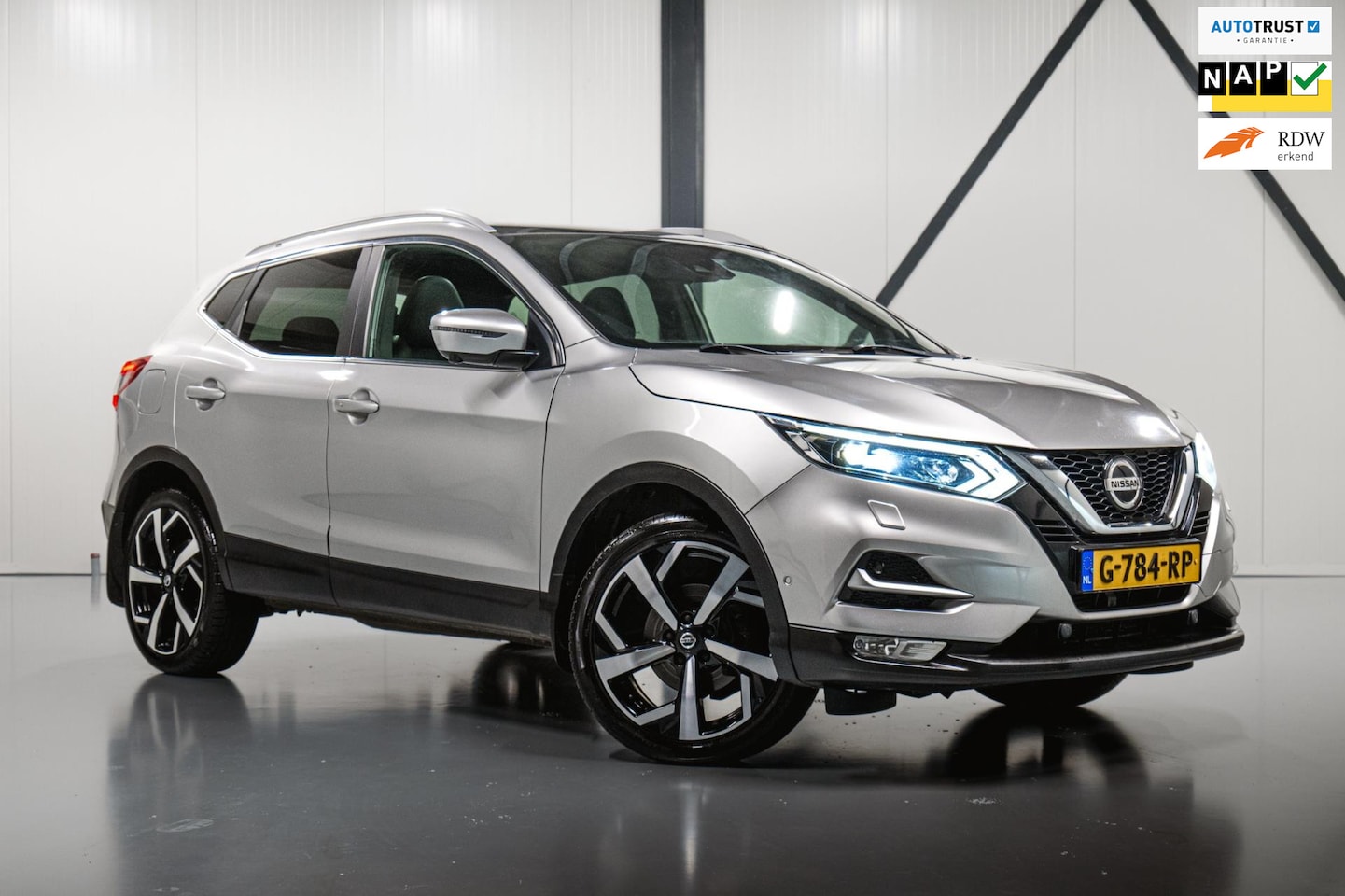 Nissan Qashqai - 1.2 Tekna + 19" | PANO | LEER | LPG | FULL! | Zeer complete auto! - AutoWereld.nl