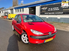 Peugeot 206 - 1.1 XR