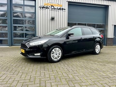 Ford Focus Wagon - 1.5 150pk met Cruise/Clima Navi Stoelverw. PDC v+a