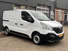 Renault Trafic - 1.6 dCi T27 L1H1 Airco Cruise controle Trekhaak 2000kg trekgewicht 3-Persoons Telefoonverb