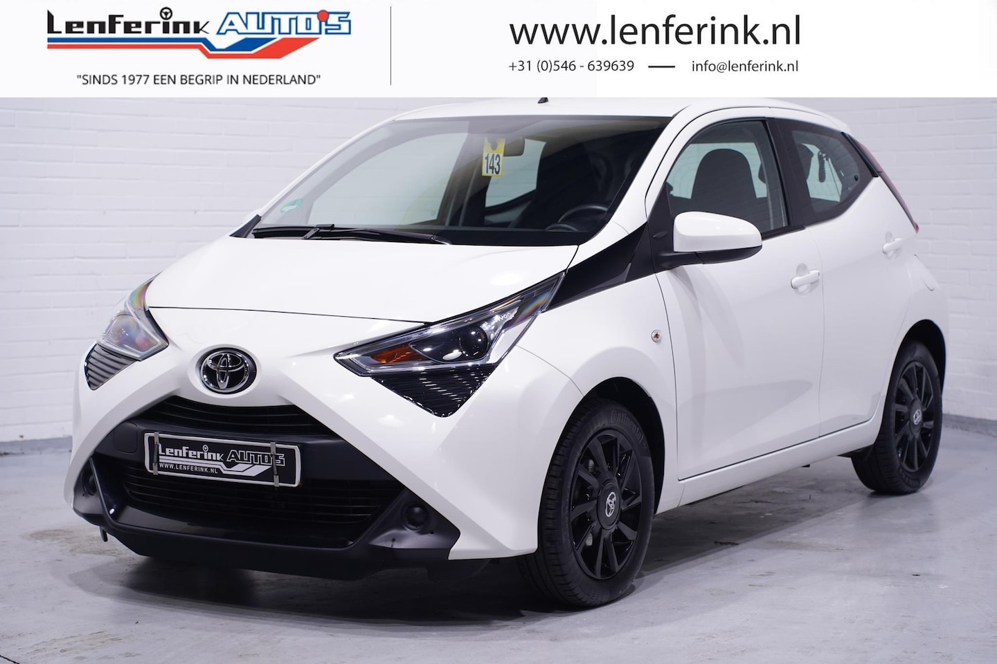 Toyota Aygo - 1.0 VVT-i x-play Achteruitrijcamera Apple Carplay 1e Eigenaar NAP - AutoWereld.nl