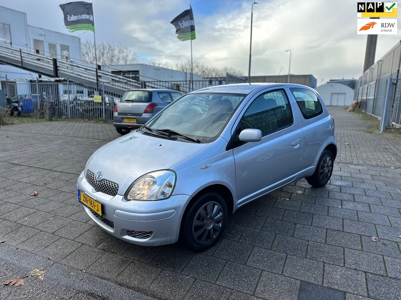 Toyota Yaris - 1.0 VVT-i Terra MMT | AUTOMAAT | LAGE KM! - AutoWereld.nl