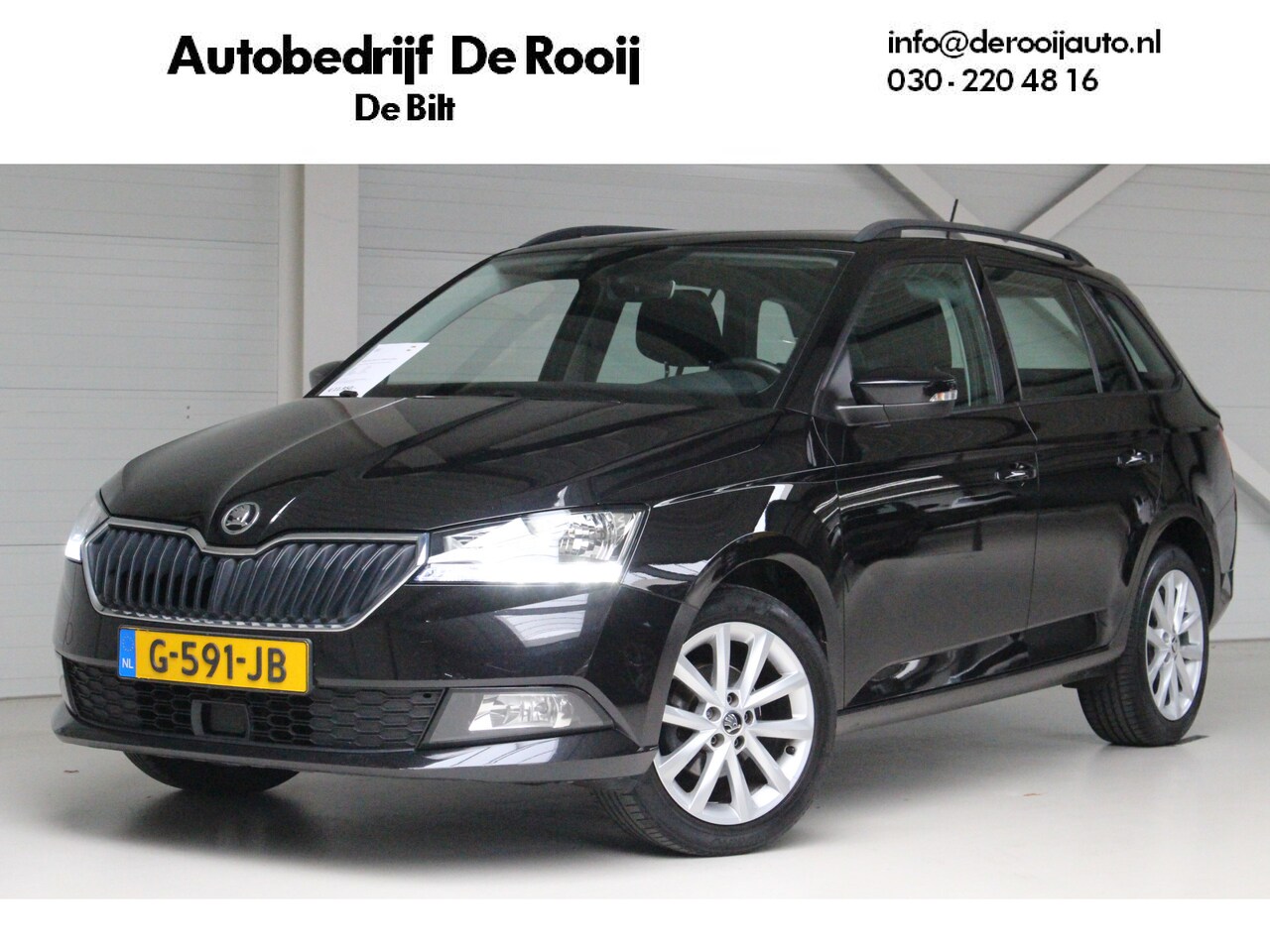 Skoda Fabia Combi - 1.0 TSI Business Edition Navigatie | Trekhaak | Lichtmetalen Velgen | Climate Control - AutoWereld.nl