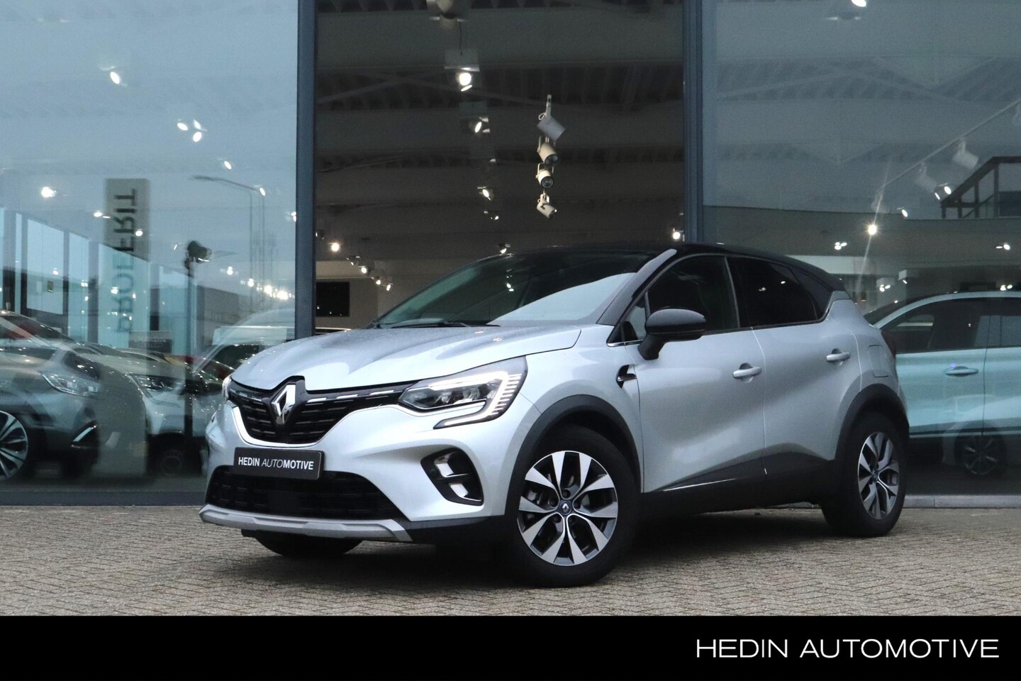 Renault Captur - 1.6 E-Tech Plug-in Hybrid 160 Business | Camera | Navigatie | Climate Control | Cruise Con - AutoWereld.nl