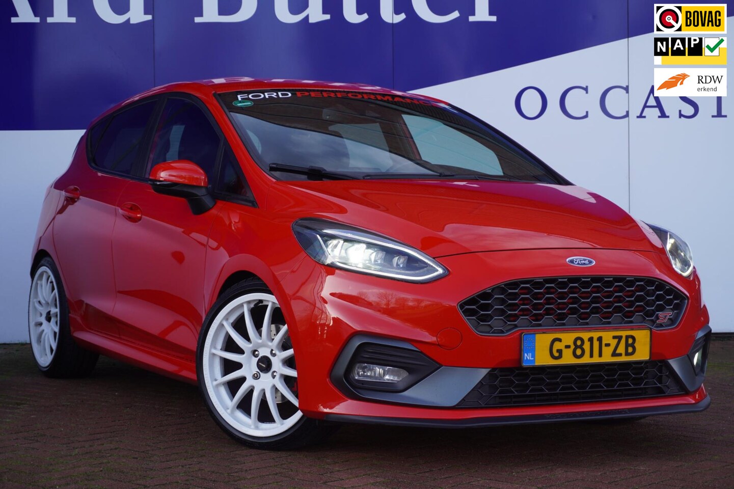 Ford Fiesta - 1.5 EcoBoost ST-3 / B&O / Camera / Navi / Winterpakket / 18" / Keyless / = LIEFHEBBERS AUT - AutoWereld.nl