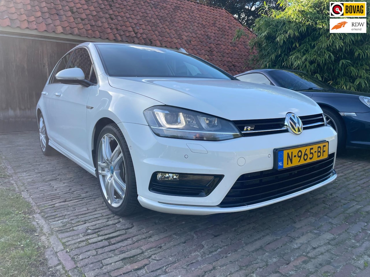 Volkswagen Golf - 1.4 TSI R LINE CUP!! NAVI-PDC-LMV-DSG-XENON/LED- - AutoWereld.nl