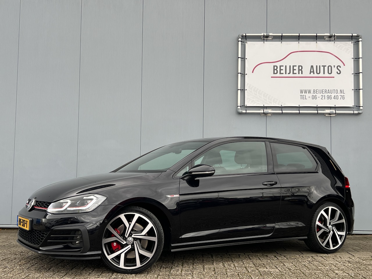 Volkswagen Golf - 2.0 TSI GTI Performance Automaat Apple Carplay/Camera. - AutoWereld.nl