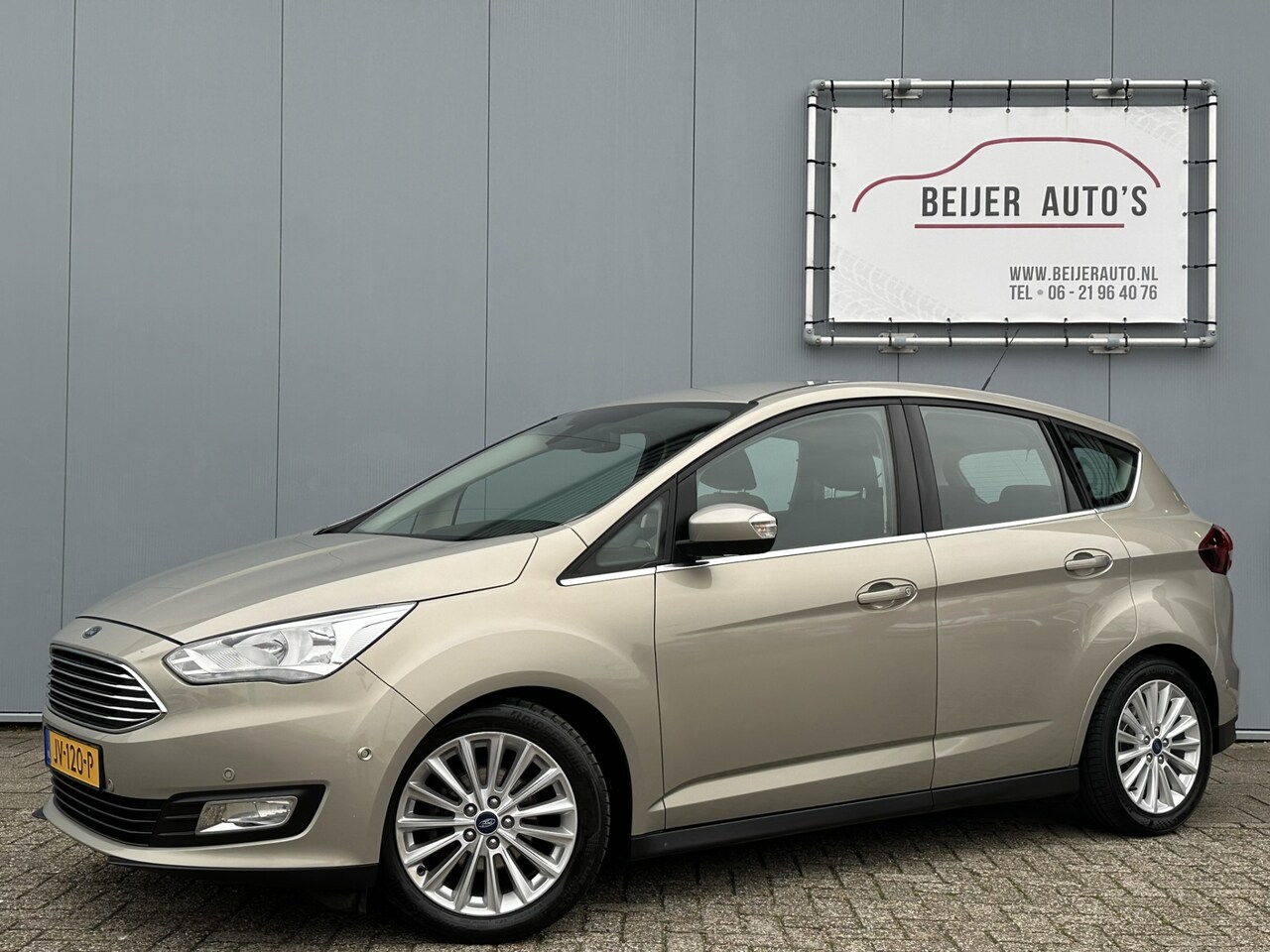 Ford C-Max - 1.0 Titanium Navi/Camera/Trekhaak/6-bak. - AutoWereld.nl