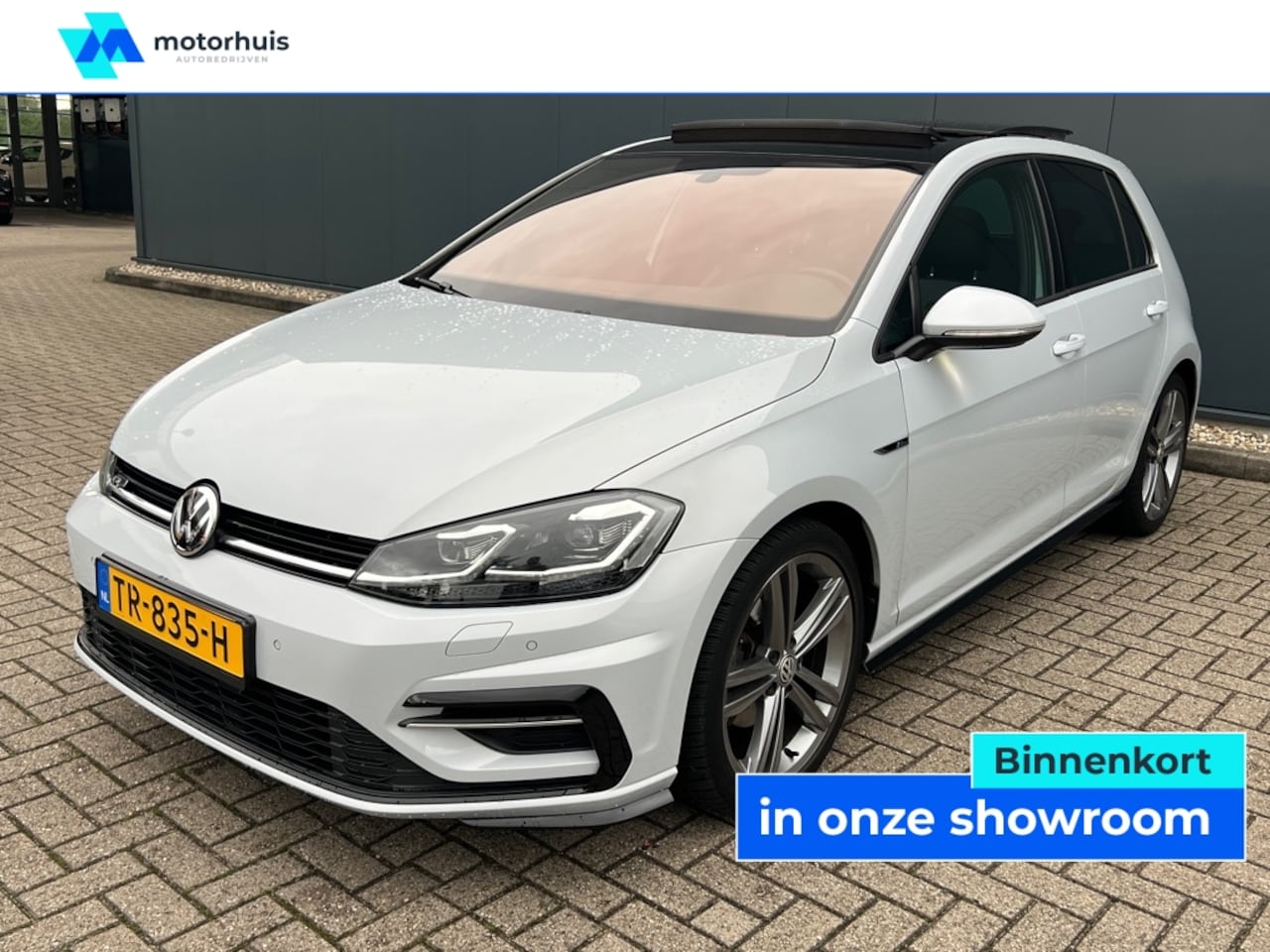 Volkswagen Golf - 1.5 TSI 150PK DSG-7 HIGHLINE BUSINESS R-LINE NAVI SCHUIFDAK FULL LED PDC NAP - AutoWereld.nl